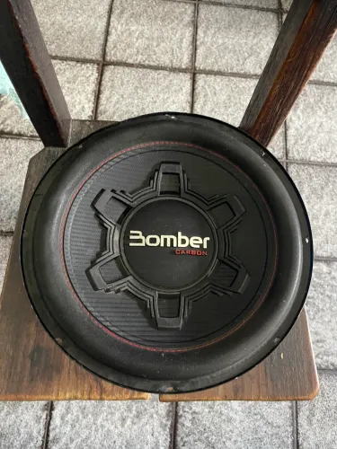 Alto Falante BOMBER CARBON 12" 250W RMS 4 OHMS - SUBWOOFER