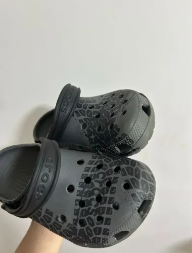 Crocs infantil
