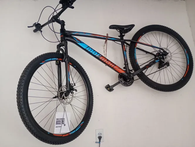 Bicicleta nunca foi usada aro 29 com manual contato *78 valor 1.600,00 reais