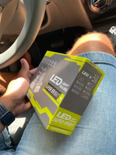 Par Ultra Led Lampada Mini Projetor H4 Canhão 200w 50000lm