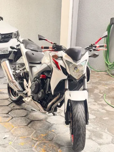 VENDO OU TROCO POR MOTO MENOR CB 500F 2014 (SEGUNDO DONO) RECÉM REVISADA