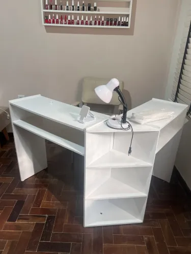Mesa para manicure