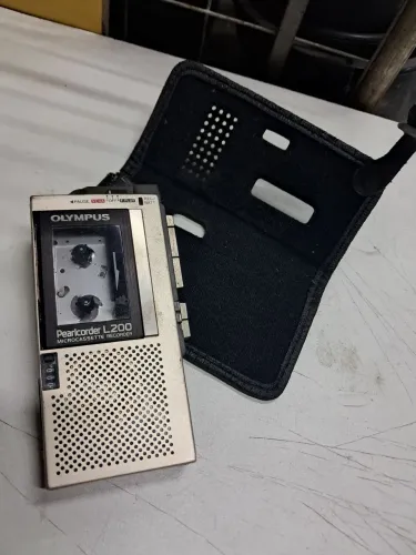 Gravador de voz analógico