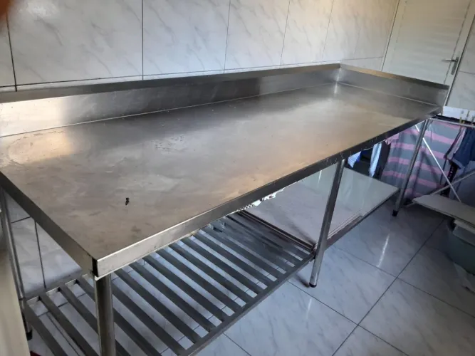 Mesa industrial de inox