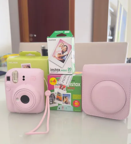 Máquina fotográfica instax mini 
