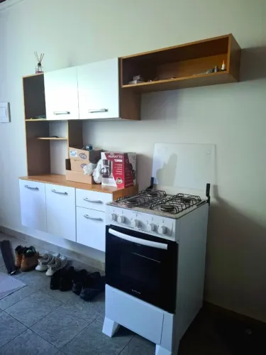 Cama Solteiro - Fogão - Armário 01 mês de uso.