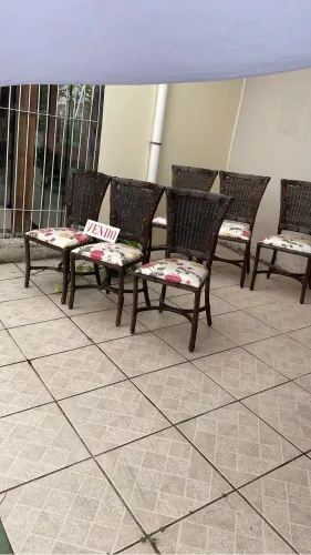 Cadeiras de jantar 
