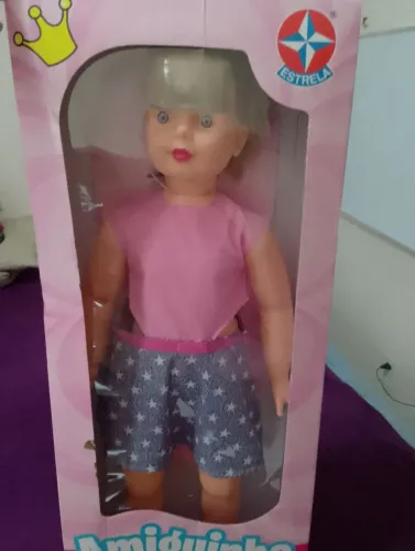 Boneca Amiguinha nova na caixa