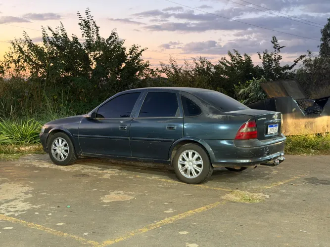 Chevrolet Vectra CD 2.2 16V / 2.0 16V Mec./aut. 1997