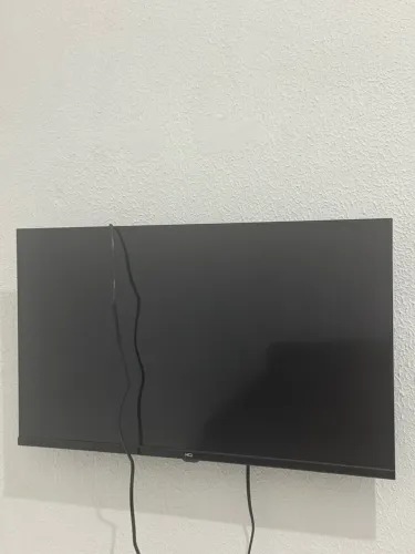Smart TV HQ 32" HD tela sem Bordas Sistema Android Design Slim HQS32NKHM