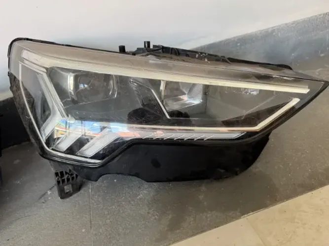 FAROL AUDI Q3 | Q3 Sportback - Geração F3 - 2019 a 2024