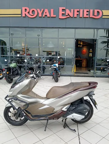 HONDA PCX 160CC ANO 2022 KM 25062
