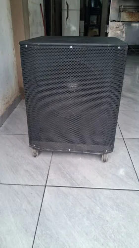 Vendo este subi ativo da technovox modelo tx1820 funcionando perfeitamente. Grave muito p