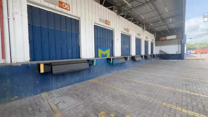Alugue em Prazeres Condomínio Logistico Galpão 2642m² com 06 docas