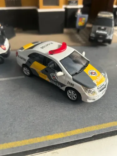 Miniatura Cobalt 1:43 Polícia Militar Estadual