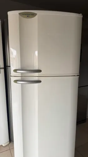 Geladeira Eletrolux Duplex 220v funcionando perfeitamente