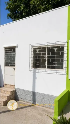 Casa com 1 Quarto(s) e 1 banheiro(s) para Alugar, 51 m² por R$ 900 / Mês