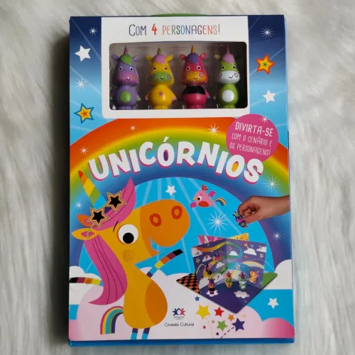 Livro Com Cenários + 4 Unicórnios Coloridos