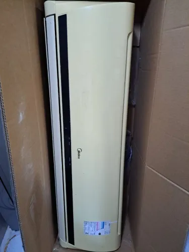 Vendo ar condicionado split 24.000 quente e frio.