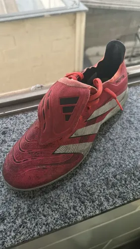 Chuteira Predator League 42