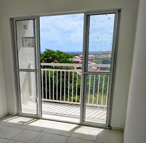 Porta de vidro 2,15A x 2,20L Branca Usada