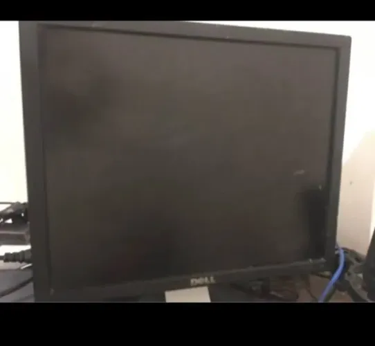 Monitor Dell funcionando perfeitamente