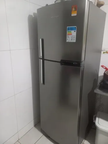 Oportunidade Geladeira 220v dúplex inox novinha Brastemp.