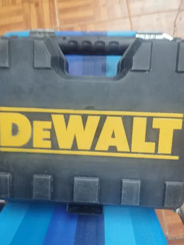 Martelete Dewalt 850watts 220v