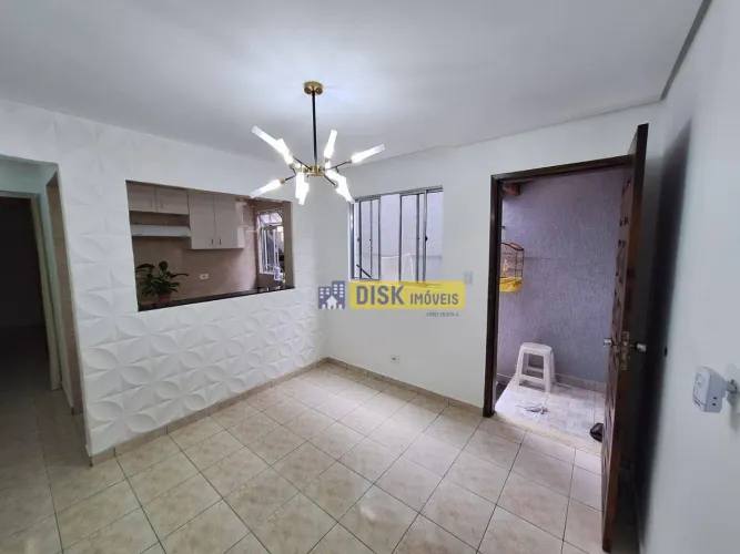 Casa com 3 dormitórios para alugar, 180 m² por R$ 3.610,51/mês - Planalto - São Bernardo d