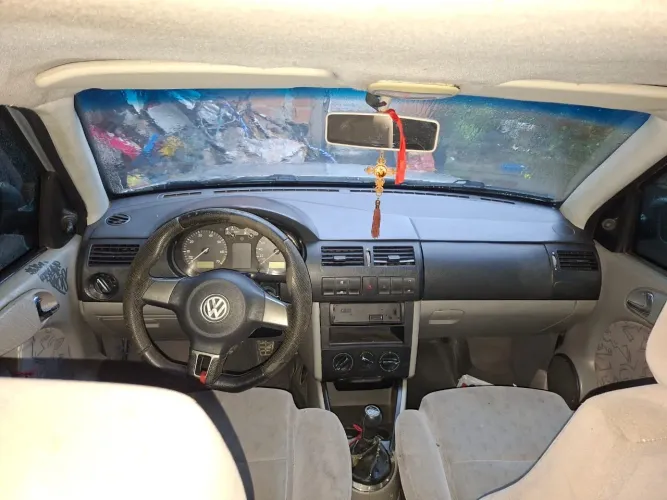 Volkswagen Gol Geração III 1.6 MI 8V Gasolina Mec. 4P 2000