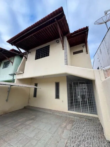 ALUGO IMÓVEL ATRÁS DA BANCA