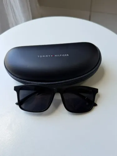 Óculos de Sol Tommy Hilfiger - Original + Case
