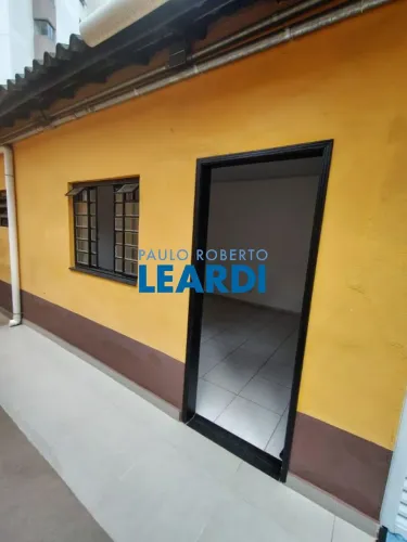 CASA DE VILA - VILA LEOPOLDINA - SP
