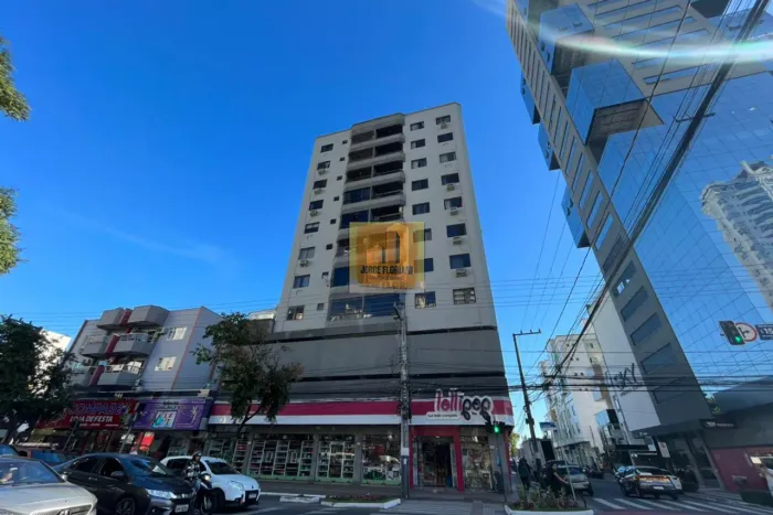 Apartamento no bairro Centro em Balneário Camboriú