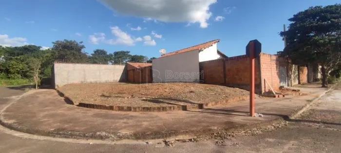 Terreno à venda no bairro Victorio De Santi em Araraquara