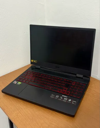 Acer Nitro 5 Ryzen 5 | RTX 3050 | 8GB | 512GB SSD - Pouco Usado