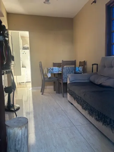 Ótima casa com 2 quartos, piscina e área gourmet no bairro da Sobral