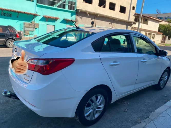 Hyundai HB20S Premium 1.6 Flex 16V Aut. 4P 2014