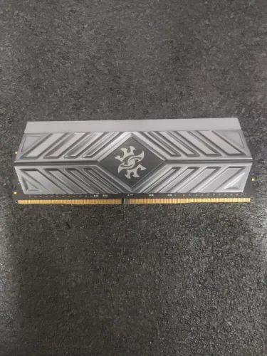 Memória RAM XPG Spectrix D41 RGB 16GB DDR4 3200MHz CL16 (Usado Excelente Estado)