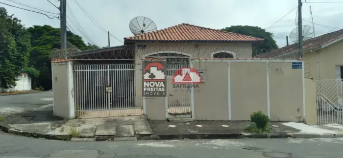 Casa Padrão em Pindamonhangaba