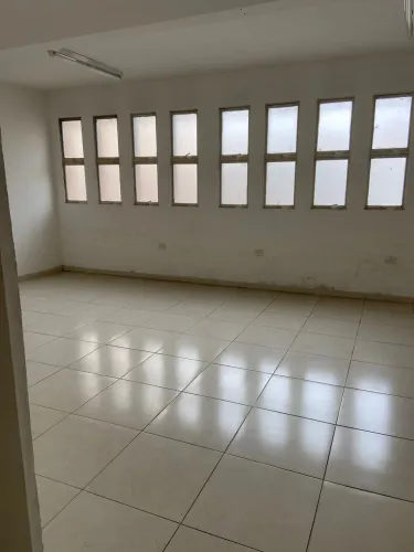 Ponto comercial/Loja/Box para venda possui 371 metros quadrados em Lapa - São Paulo - SP