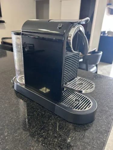 Cafeteira Nespresso CitiZ Preta