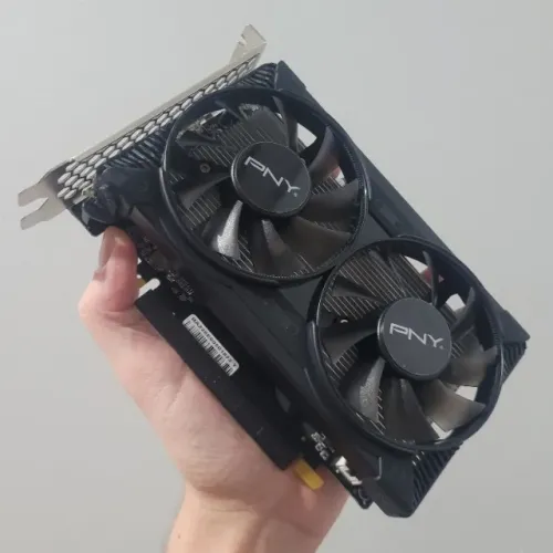 Placa de Vídeo GTX 1650 4GB GDDR6 128 Bit PNY - Excelente Custo-Benefício em jogos