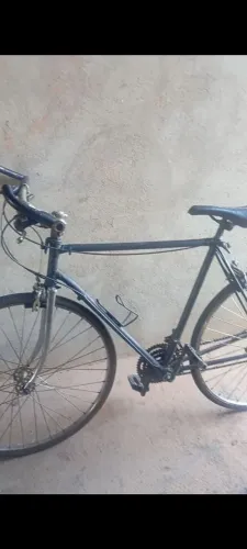 Vendo Bicicleta de Ciclismo 10! Muito boa em perfeita conservação 500$