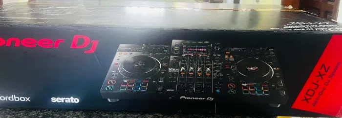 Pioneer XDJ-XZ nova