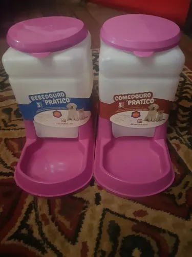 Bebedouro e comedouros automatico