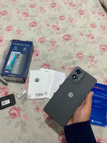 Motorola E14