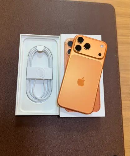 IPhone 17 ProMax - 256GB (2 dias de uso)