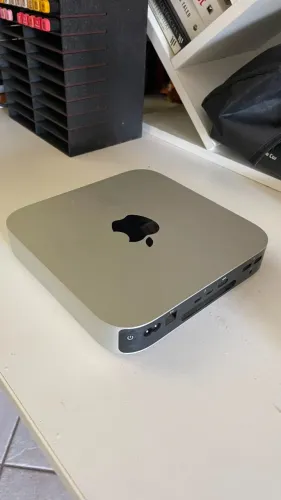 Mac mini M2 16GB RAM 256GB SSD -- Excelente Estado