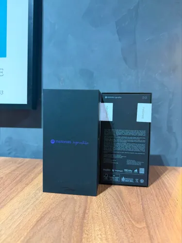 Motorola signature 12/512gb preto